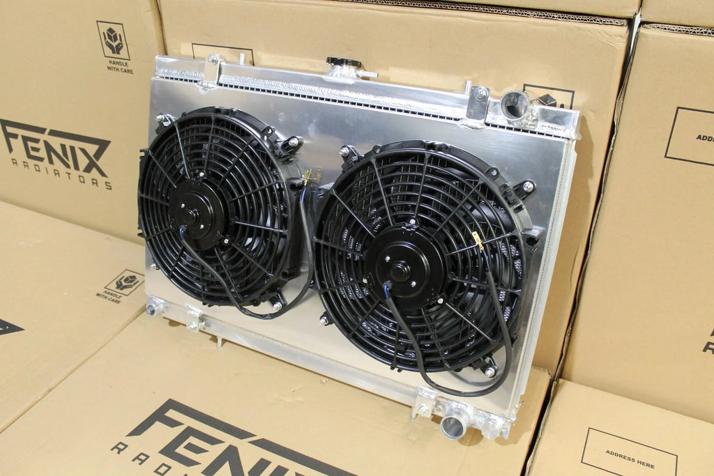 Fenix Radiators Nissan Skyline R32 GTS-T-GT-R täysalumiininen suorituskykyinen jäähdytin ja tuulettimen suojussarja